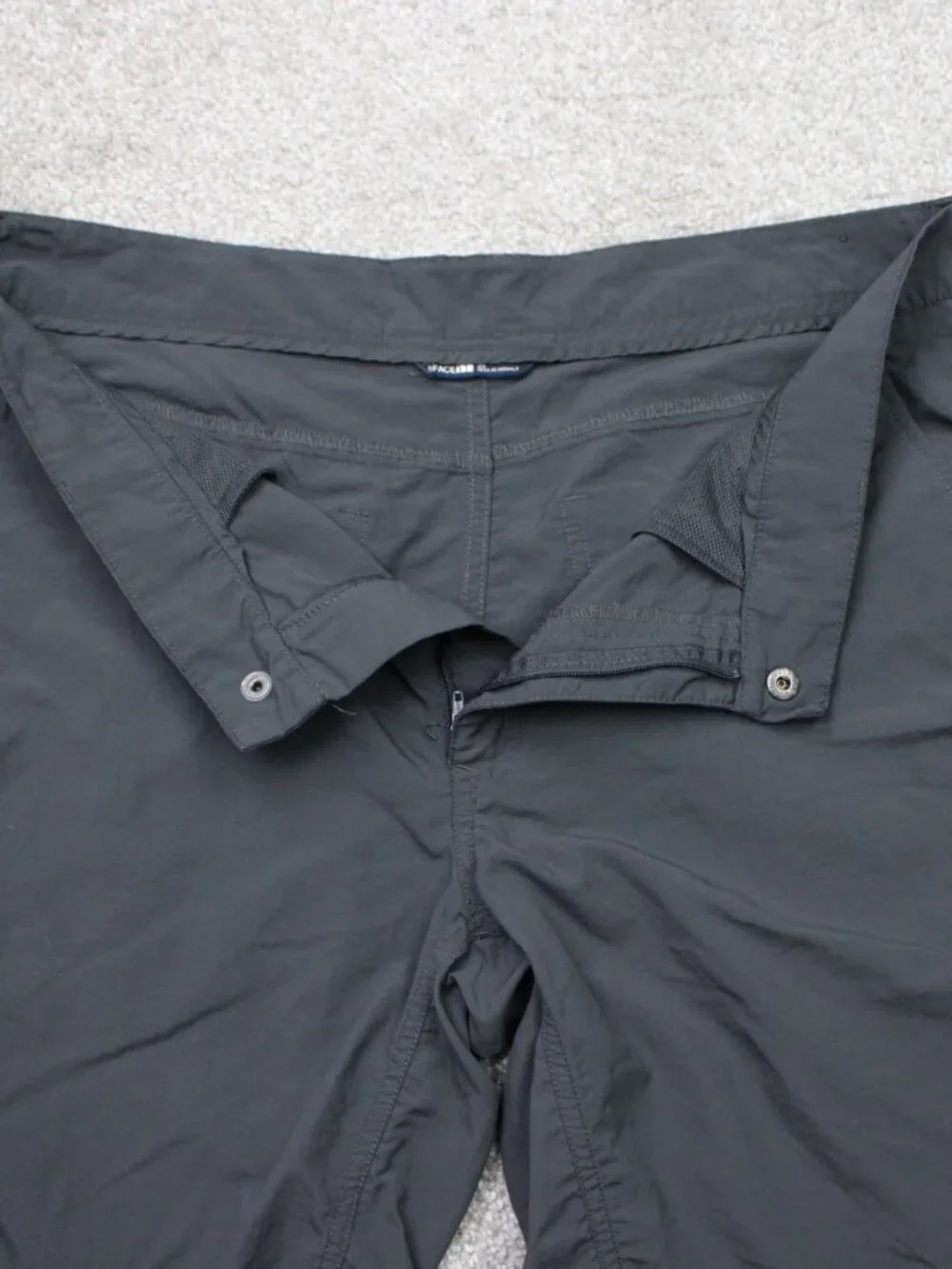 The North Face Shorts Men 36 Gray 100% Nylon 9